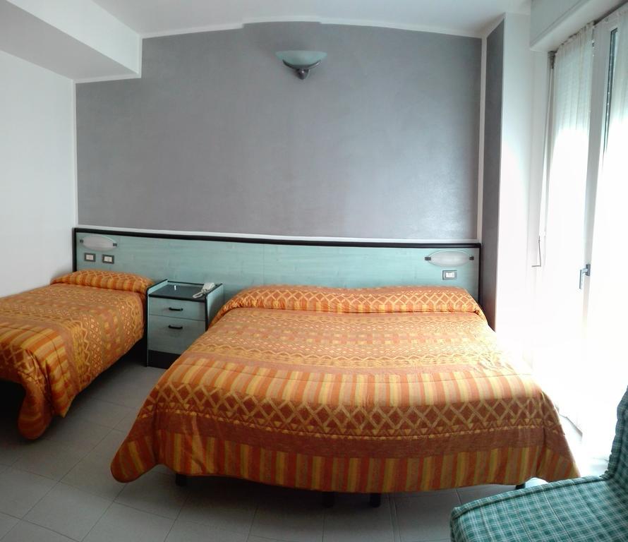 Hotel San Nazario Варацце Екстер'єр фото